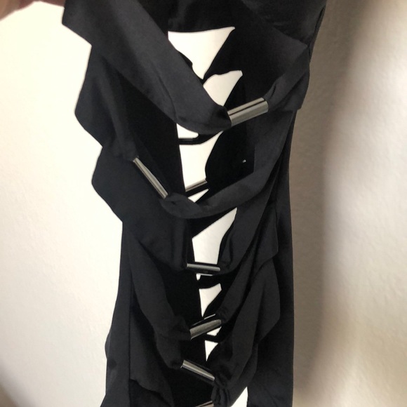 VS One Piece Strappy Side Cutout - Picture 5 of 7